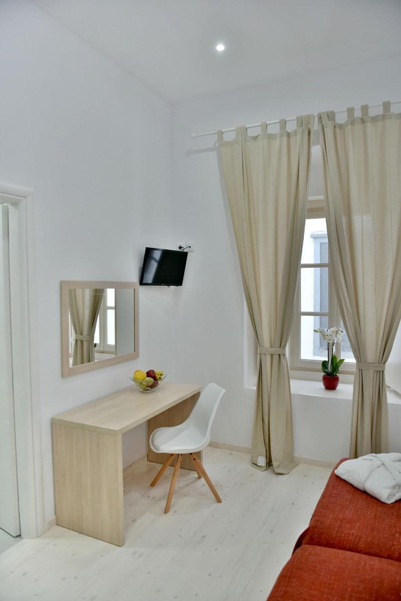 Douskos Port House Hotel Hydra  Luaran gambar