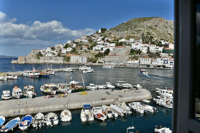 Douskos Port House Hotel Hydra  Luaran gambar