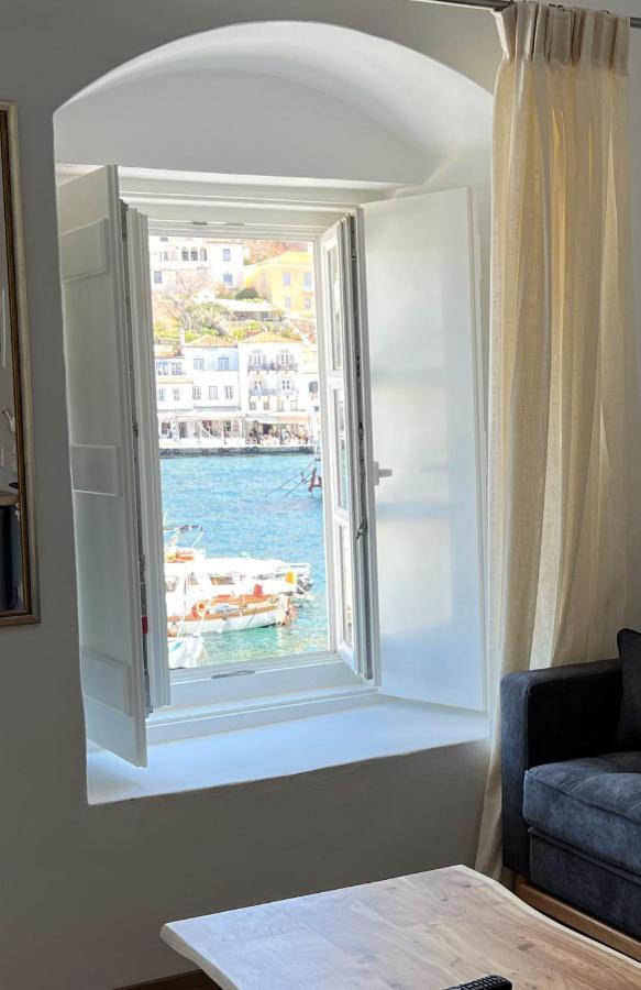 Douskos Port House Hotel Hydra  Luaran gambar