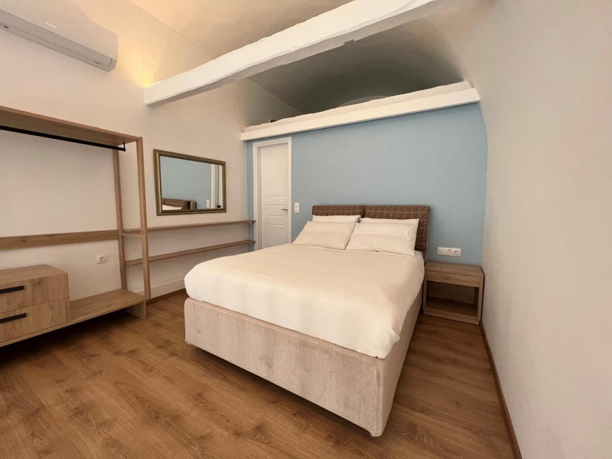 Douskos Port House Hotel Hydra  Luaran gambar