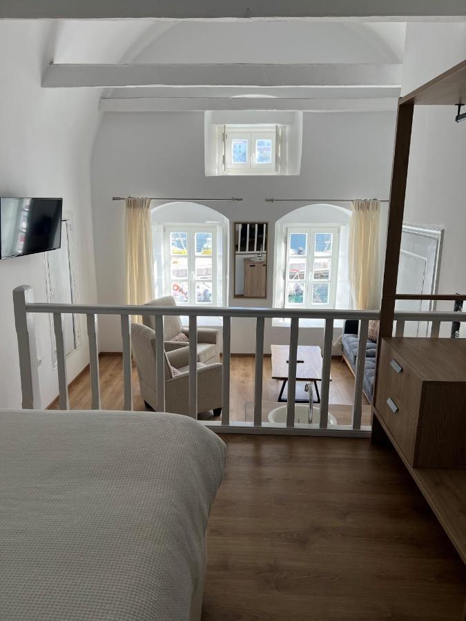 Douskos Port House Hotel Hydra  Luaran gambar