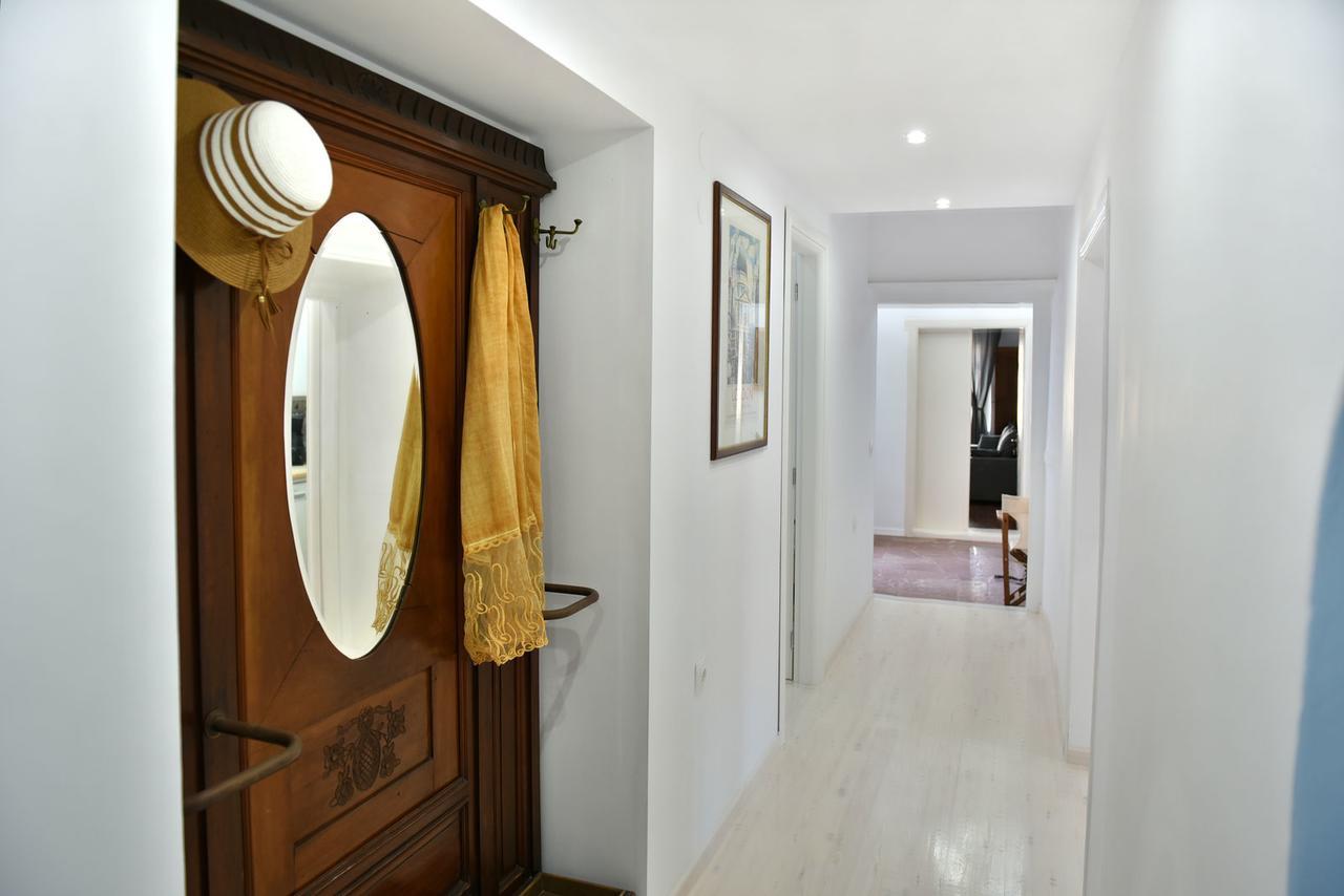Douskos Port House Hotel Hydra  Luaran gambar