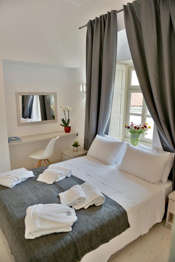 Douskos Port House Hotel Hydra  Luaran gambar